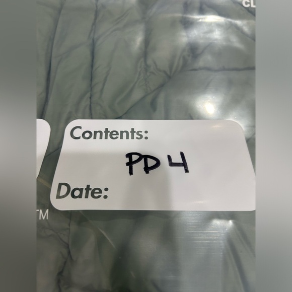 Patagonia Women’s XL Down Sweater Puffer Jacket Green NWT Puff 2 - Picture 14 of 14